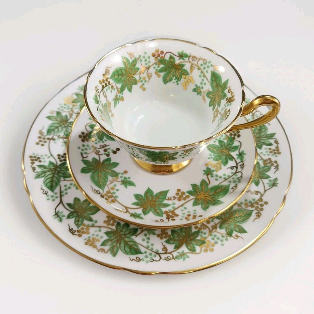 Shelley Gold Grape Vine Trio #13616C Dessert / Lunch Plate Tea Cup Saucer VTG
